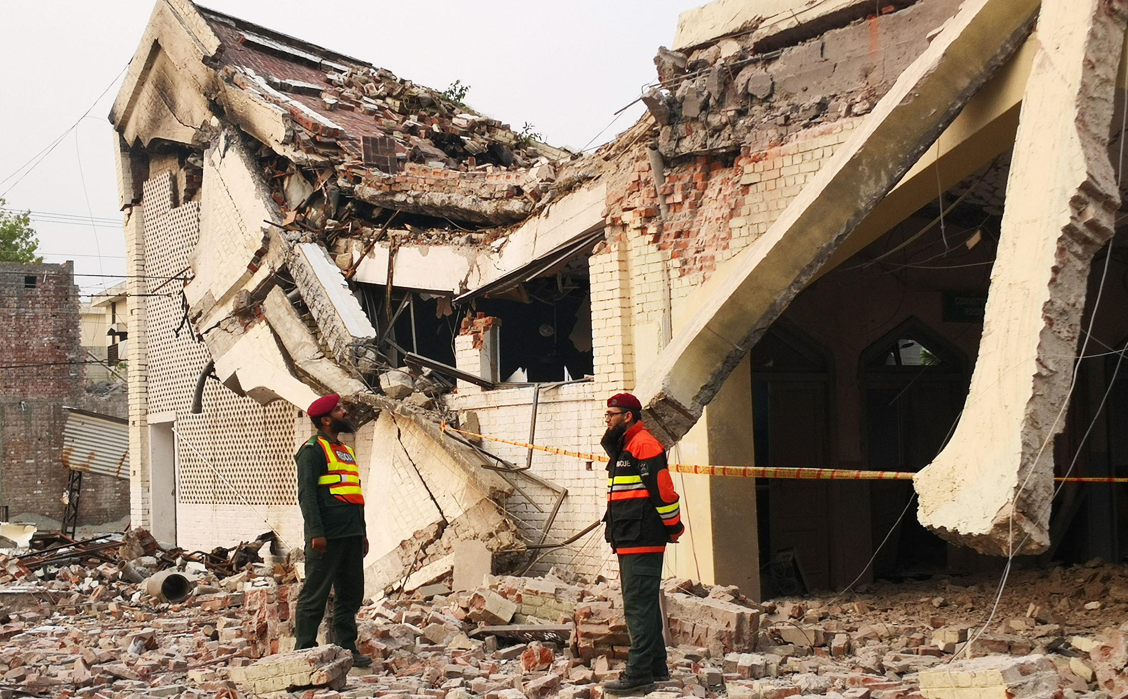 India and Pakistan trade fire after deadly escalation